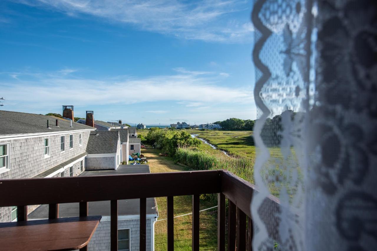A Cape Cod Ocean Manor Inn Hyannis Bagian luar foto
