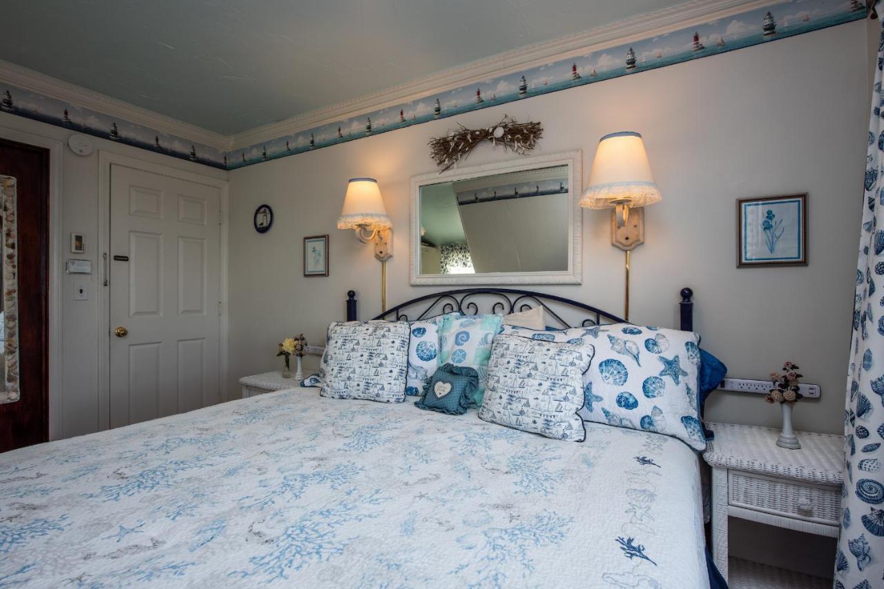 A Cape Cod Ocean Manor Inn Hyannis Bagian luar foto