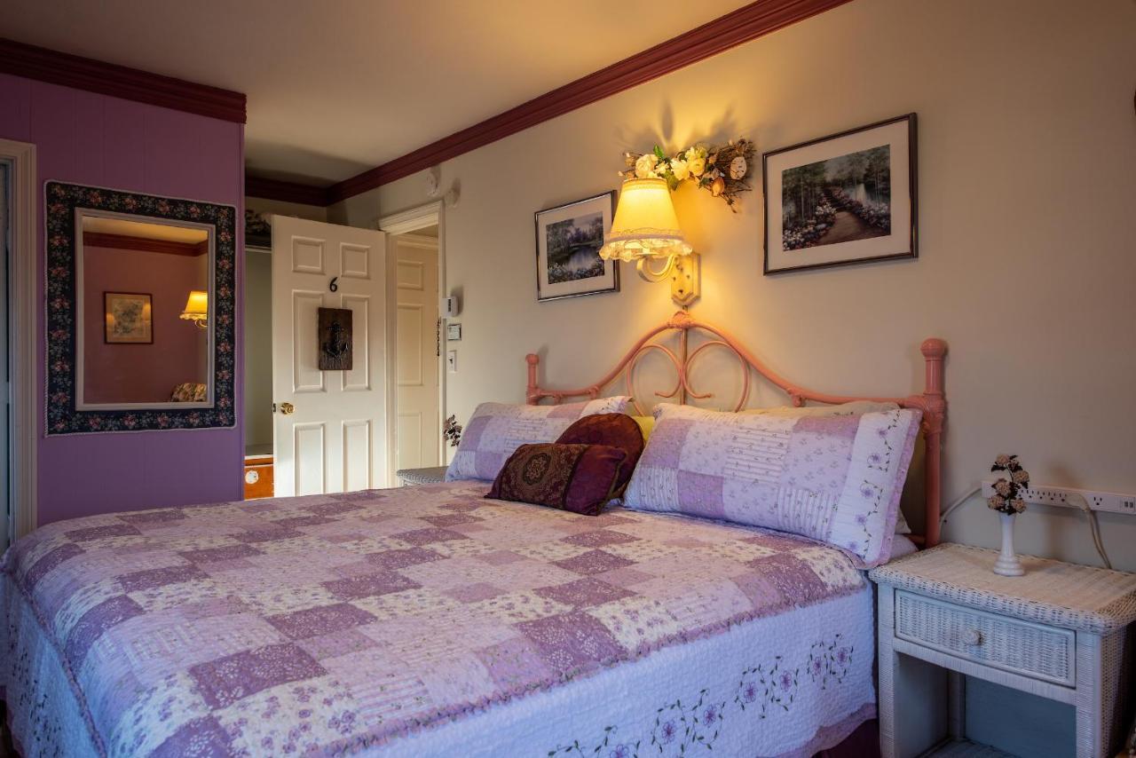 A Cape Cod Ocean Manor Inn Hyannis Bagian luar foto