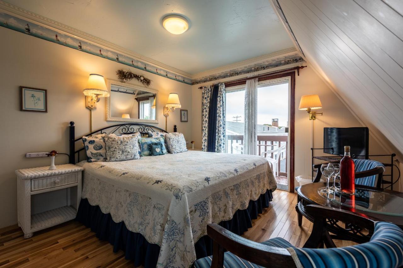 A Cape Cod Ocean Manor Inn Hyannis Bagian luar foto