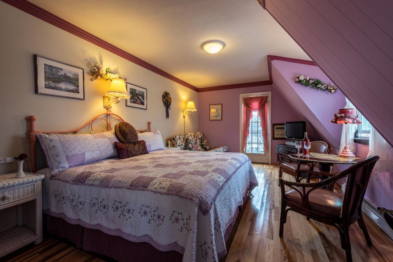 A Cape Cod Ocean Manor Inn Hyannis Bagian luar foto