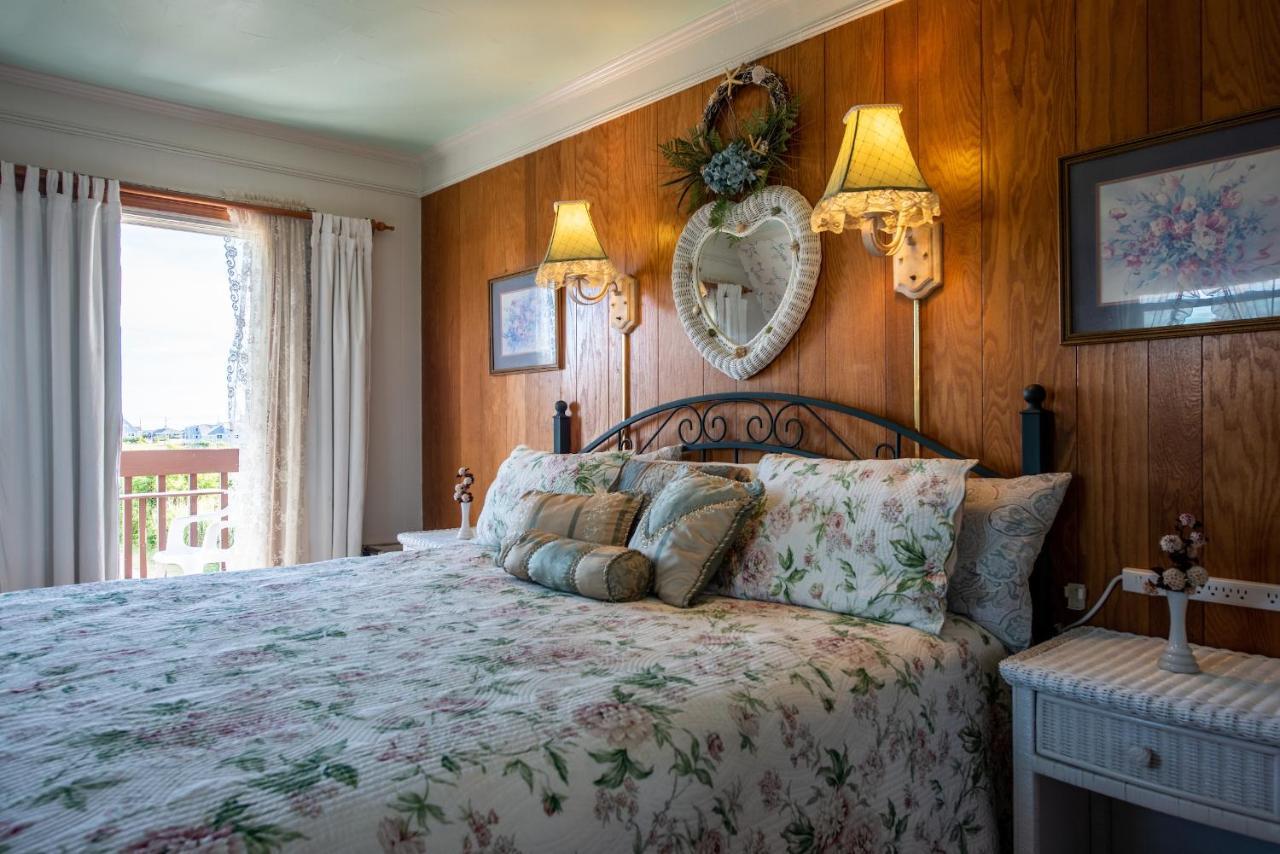 A Cape Cod Ocean Manor Inn Hyannis Bagian luar foto
